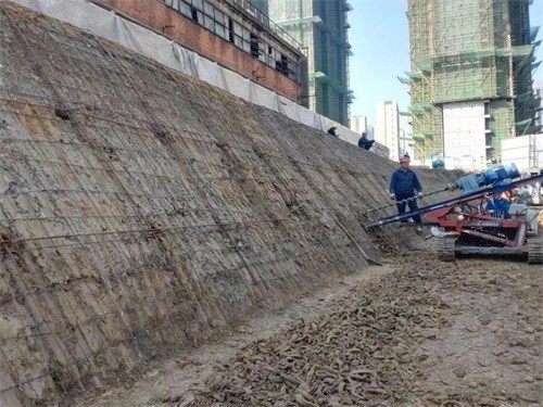 泸县建筑边坡支护