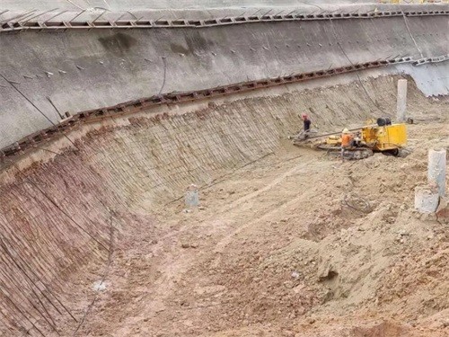 泸县基坑边坡加固