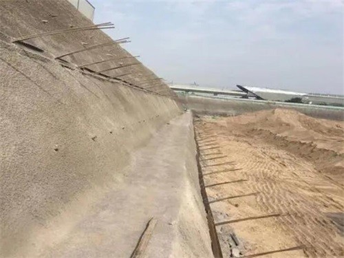 泸县河道边坡加固